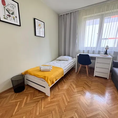 Przy Centrum Zdrowia Dziecka- Bezposredni Dojazd Do Centrum * 华沙