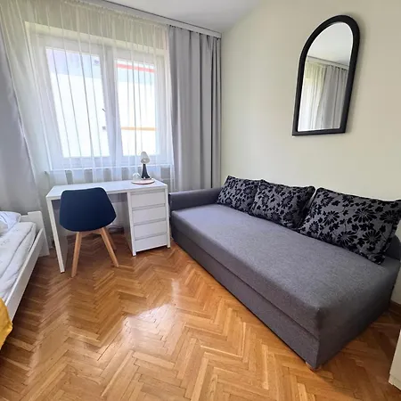 Przy Centrum Zdrowia Dziecka- Bezposredni Dojazd Do Centrum *